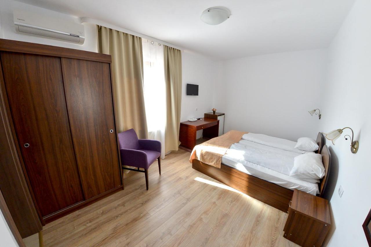 Pension Alexia Sibiu Bagian luar foto